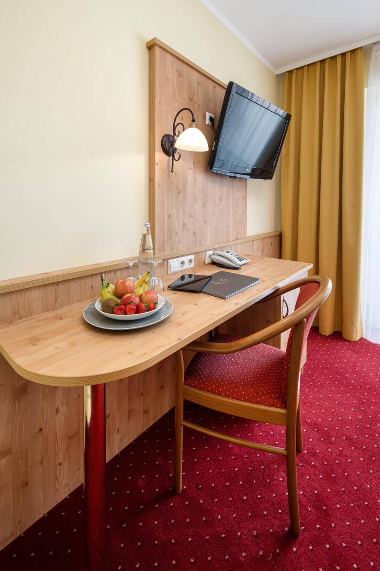 Hotel Zur Post Bad Abbach Quarto foto